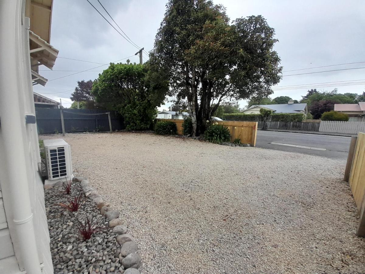 Character 1-Bedroom Unit Masterton Luaran gambar