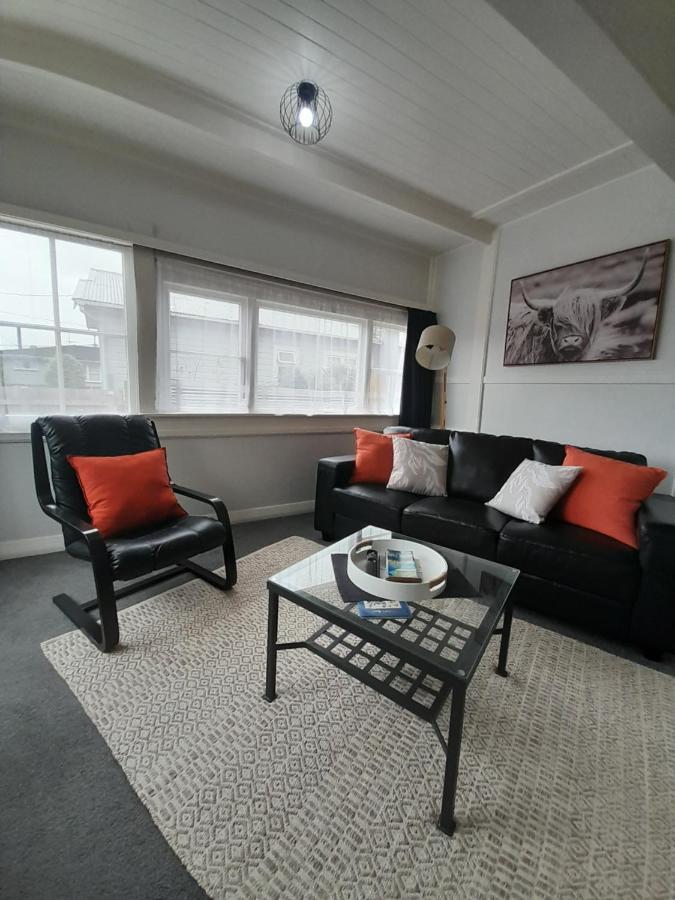 Character 1-Bedroom Unit Masterton Luaran gambar